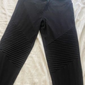 Black Motto Leggings